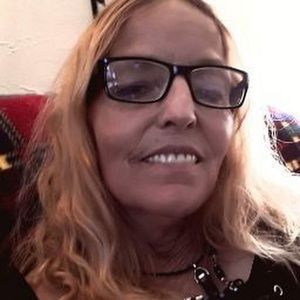 Meet your Posher, Debra